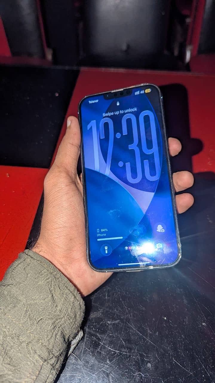 Apple iPhone 13 Pro Max 6