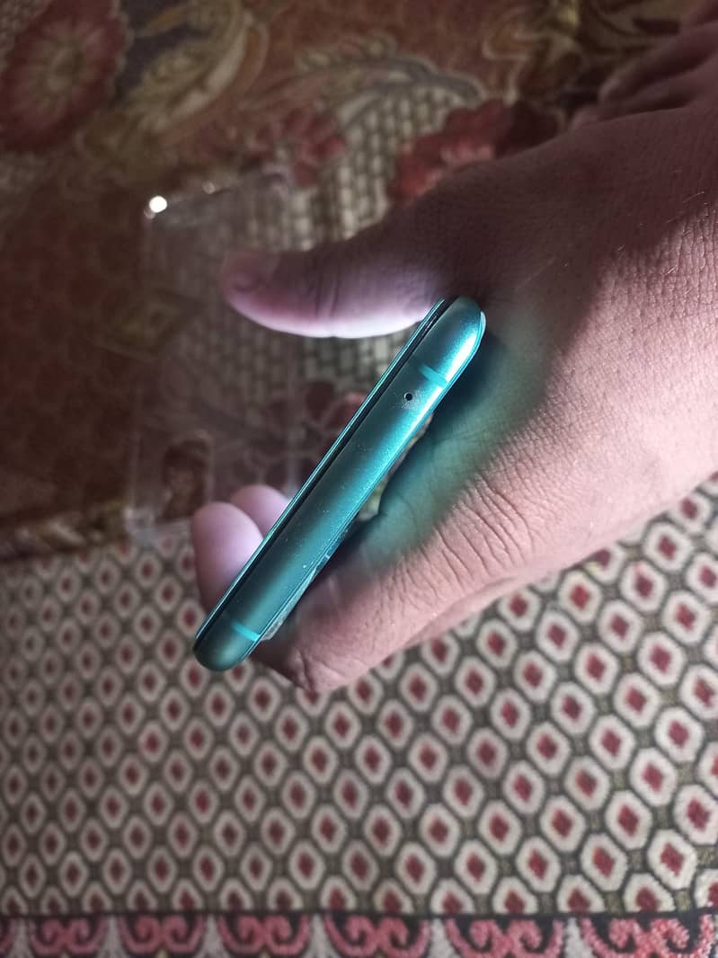 One Plus 8T 4