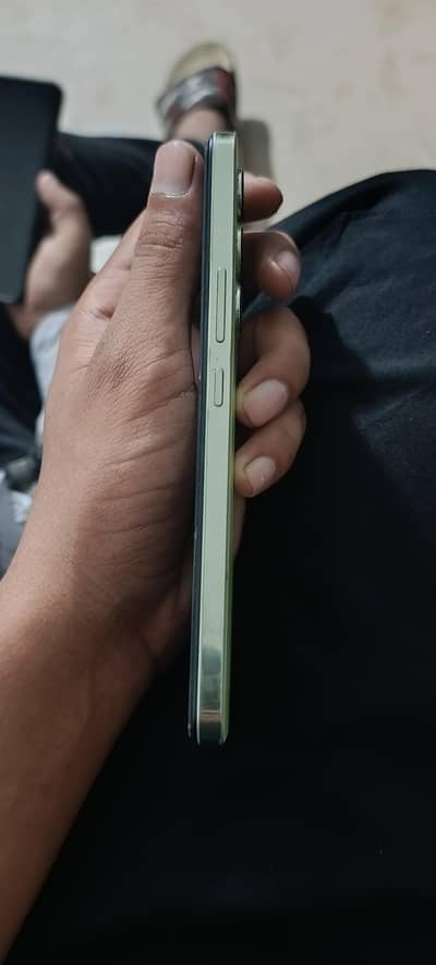 Vivo Y100