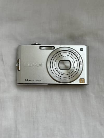 LUMIX fx66 digicam