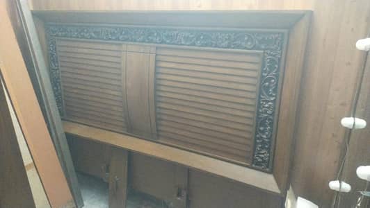 Urgent sale complete king size bed with dresser