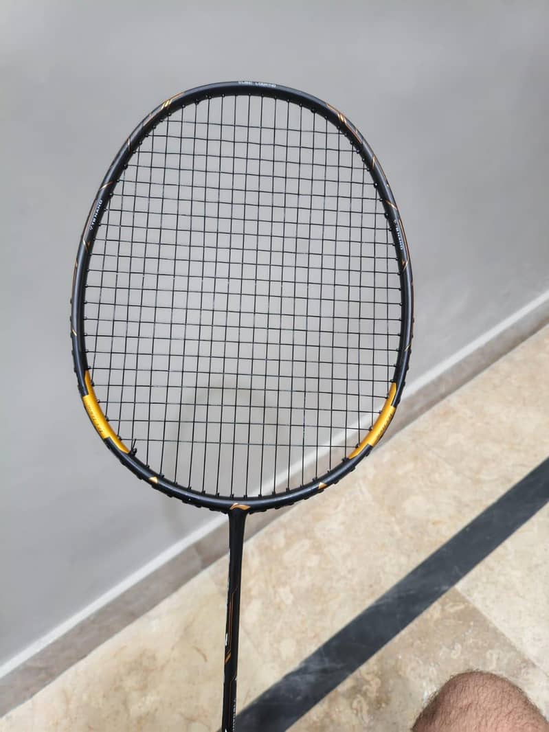 Victor, Li-Ning Rackets 1