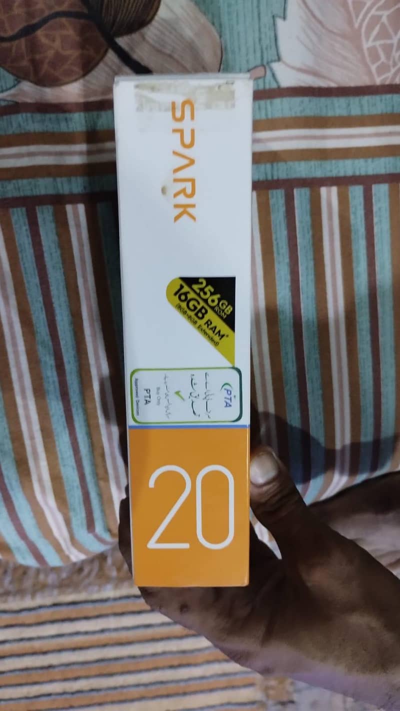 TECNO SPARK 20 6