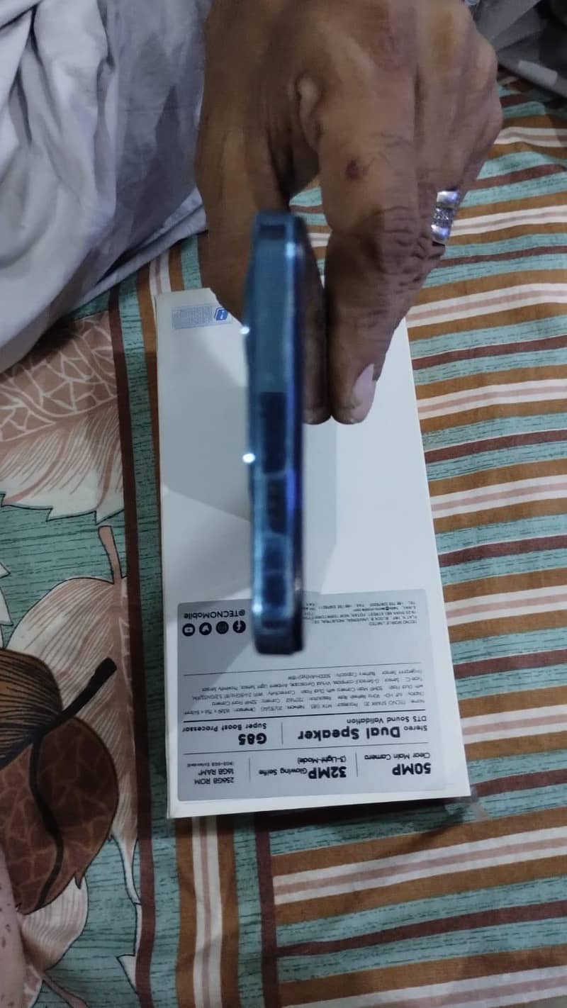 TECNO SPARK 20 7