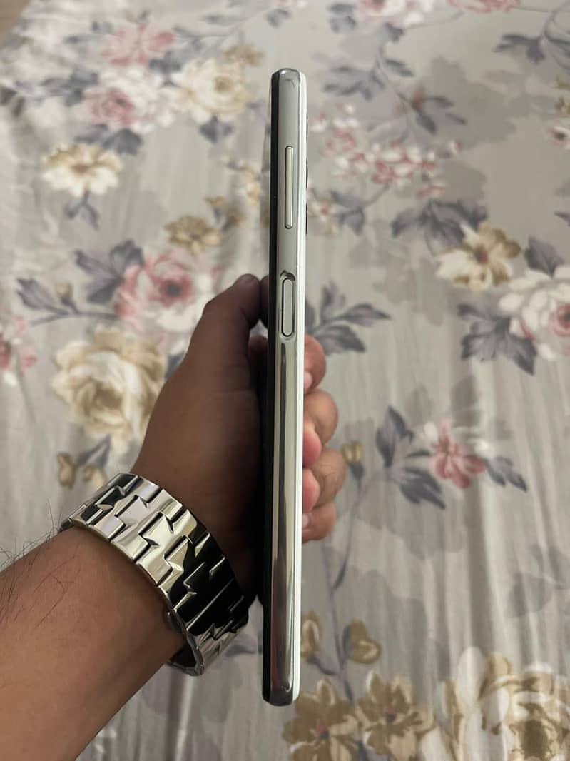 Samsung Mobile A32 3