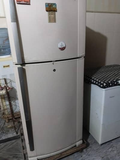 fridge for sale in good condition