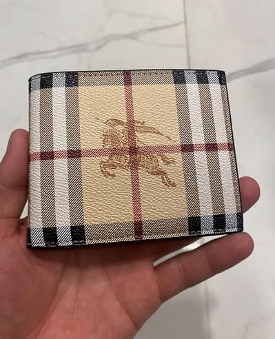 Burberry voilet