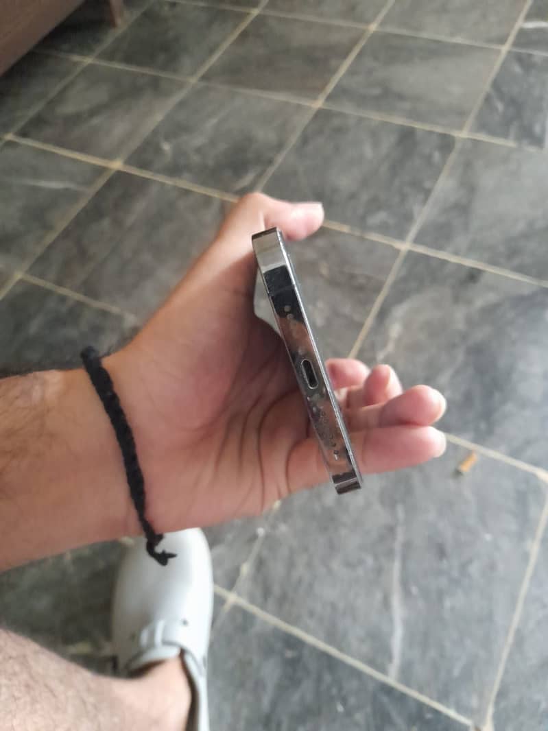 Apple iPhone 13 Pro Max 5