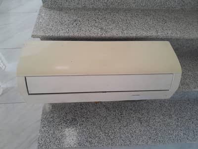 Haier AC 1 Ton best condition