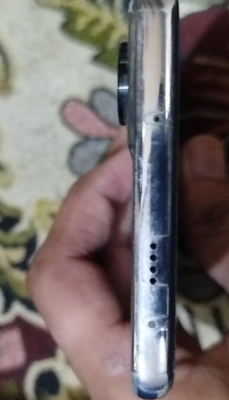 tecno camon 40 pro 4