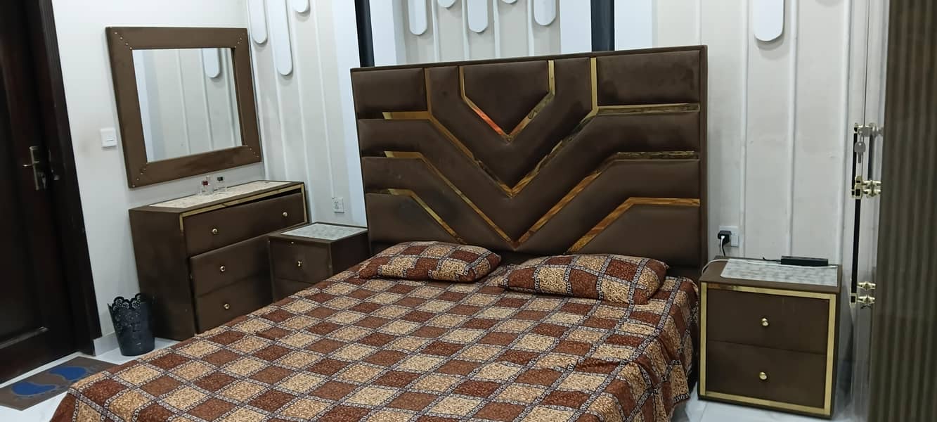 bed side table dressing 0