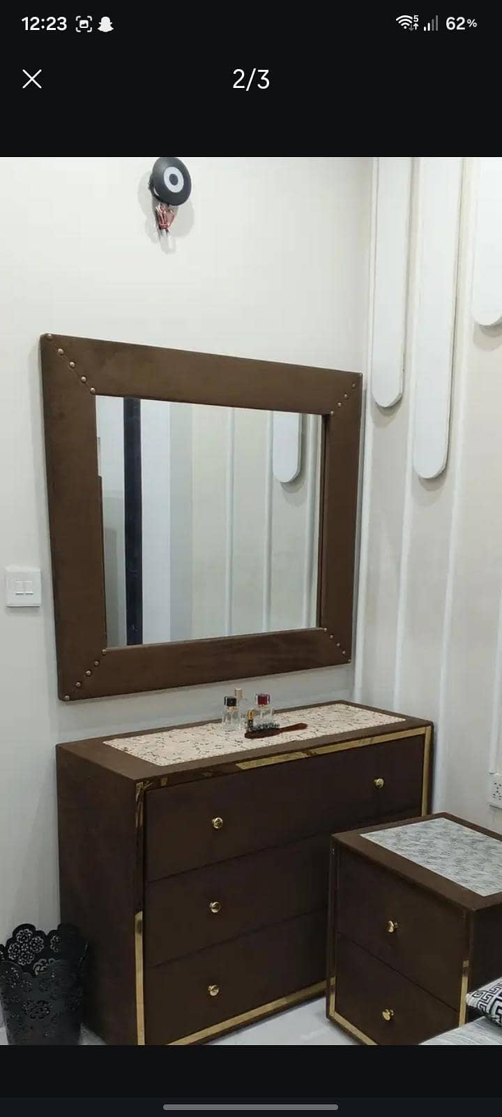 bed side table dressing 1
