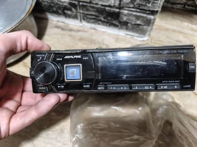 alpine player and speakers