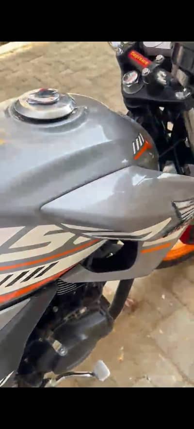 Honda cb150f 2024/25speciial edition silver color