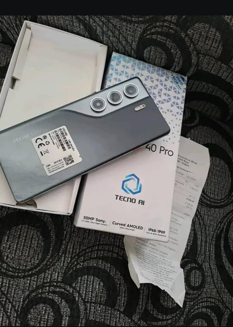 Tecno CAMON 40 Pro 2