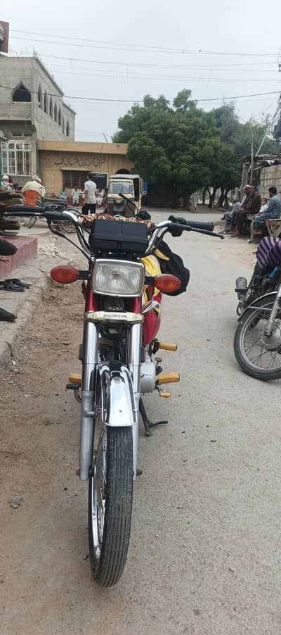 Honda 125 model 2025 03101102478 or 03272980390
