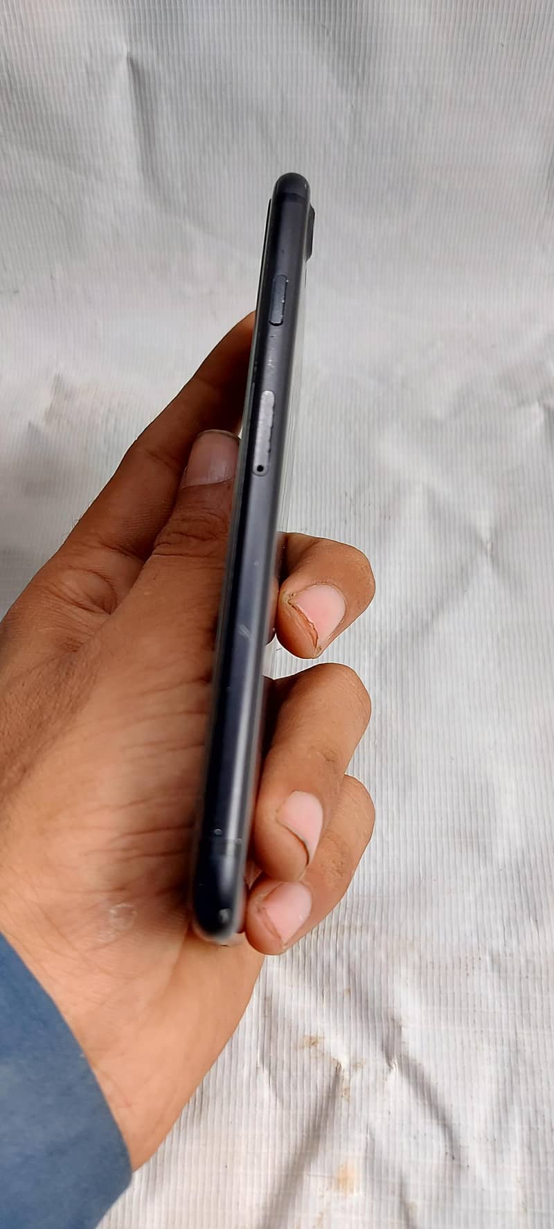 Apple iPhone 7 3