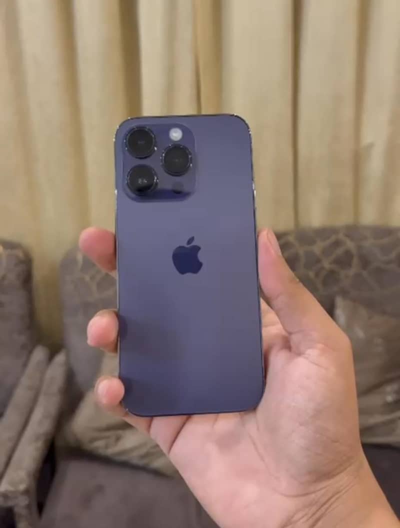 iPhone 14 Pro 0