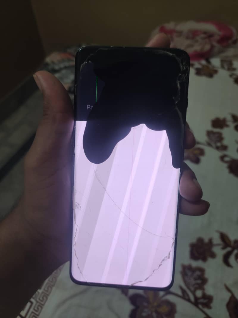 One Plus 10 Pro 6
