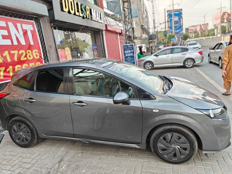 nissan note 2