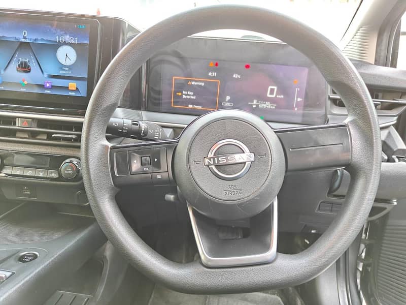 nissan note 8