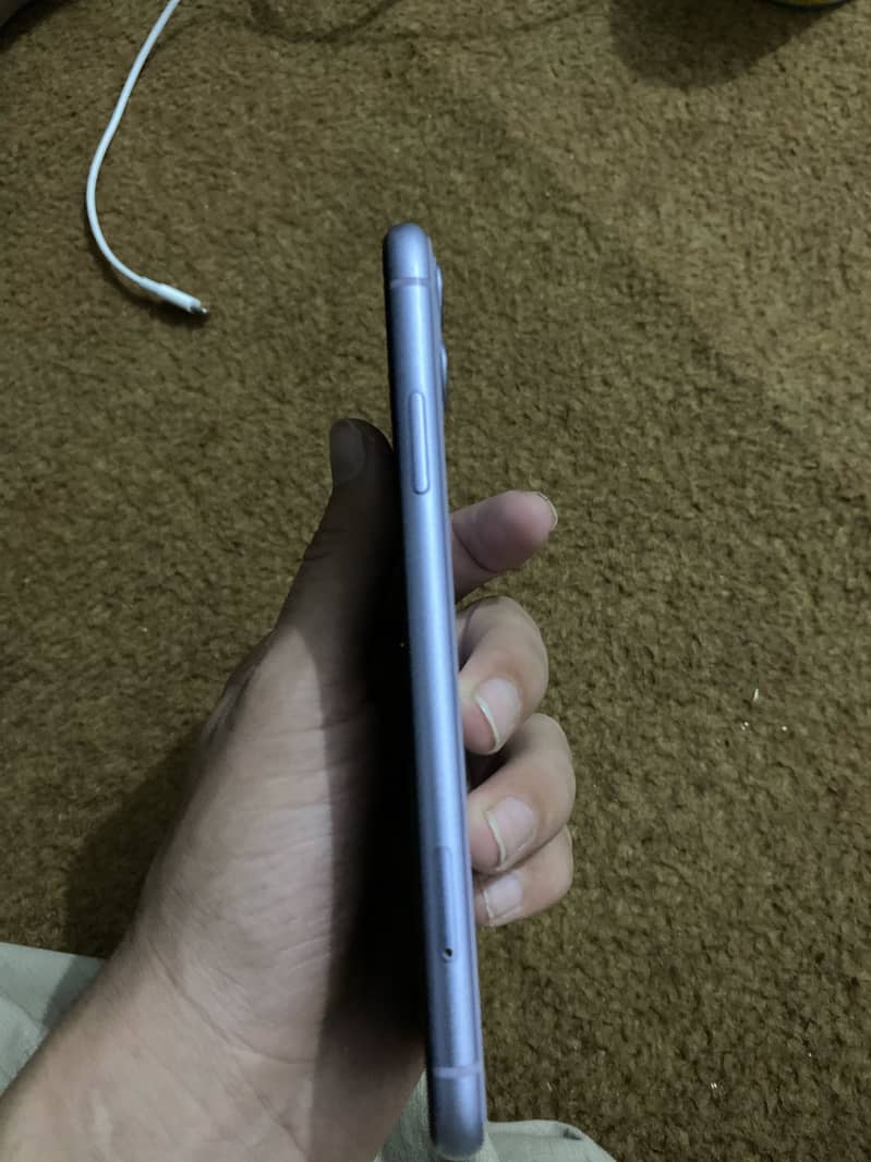 Apple iPhone 11 2