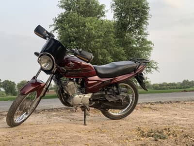 YBR 125 z