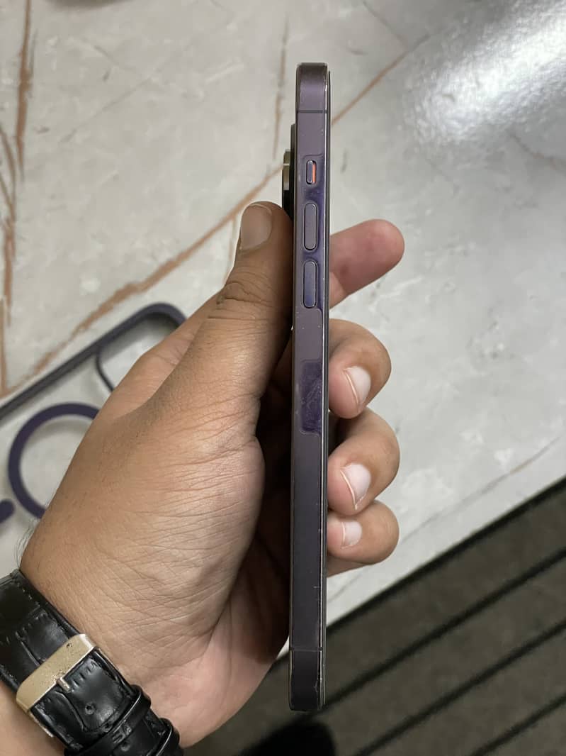 Apple iPhone 14 Pro Max 2