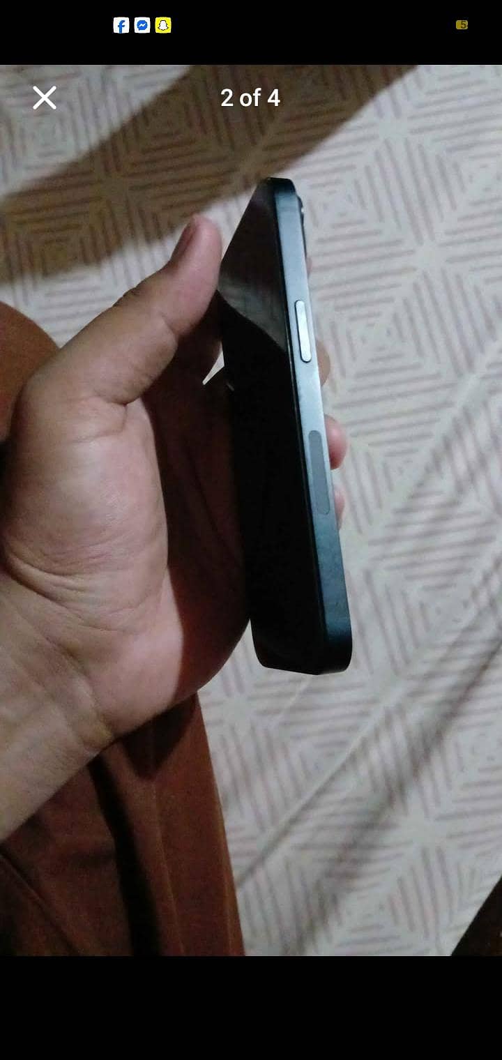 Apple iPhone 13 1