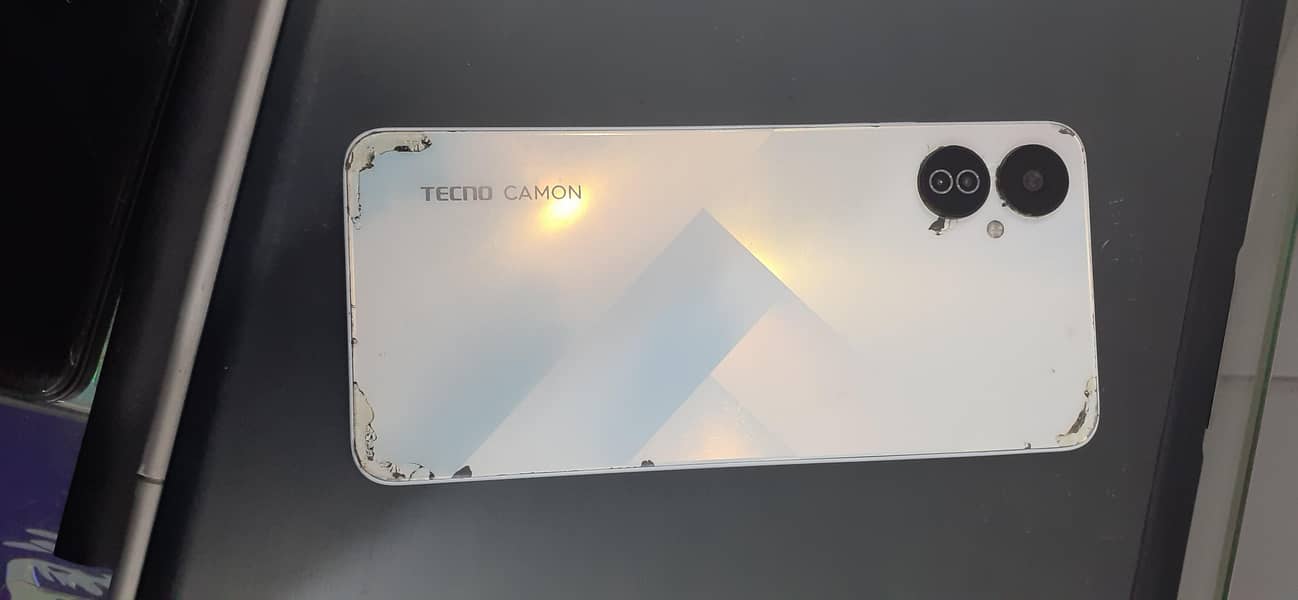 Tecno CAMON 20 Pro 1