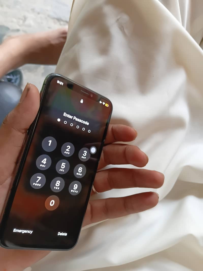 Apple iPhone X 2