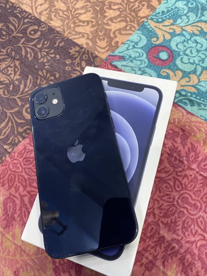 Apple iPhone 12 3