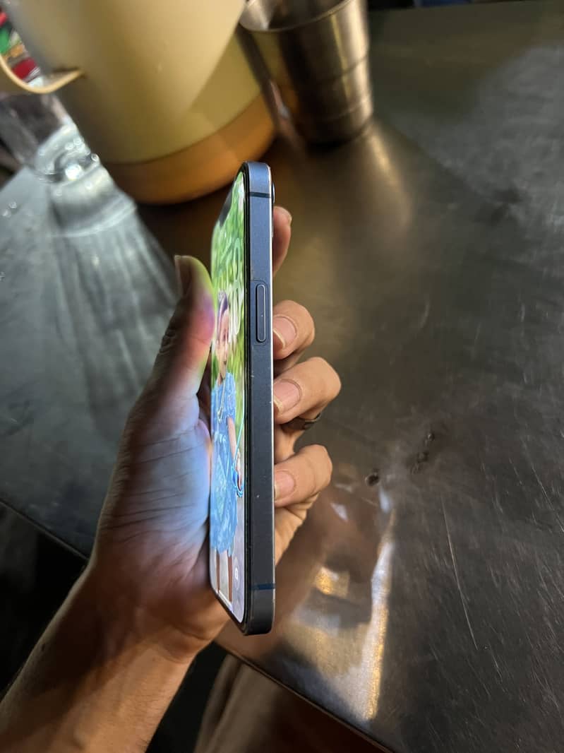 Iphone 13 6