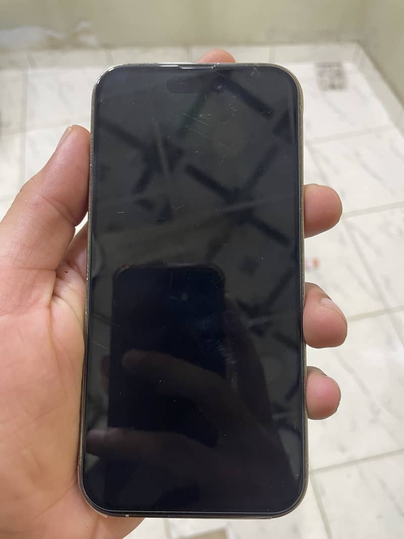 Apple iPhone 14 Pro 2