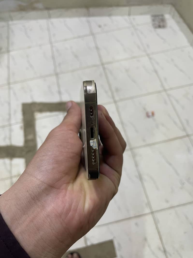 Apple iPhone 14 Pro 5