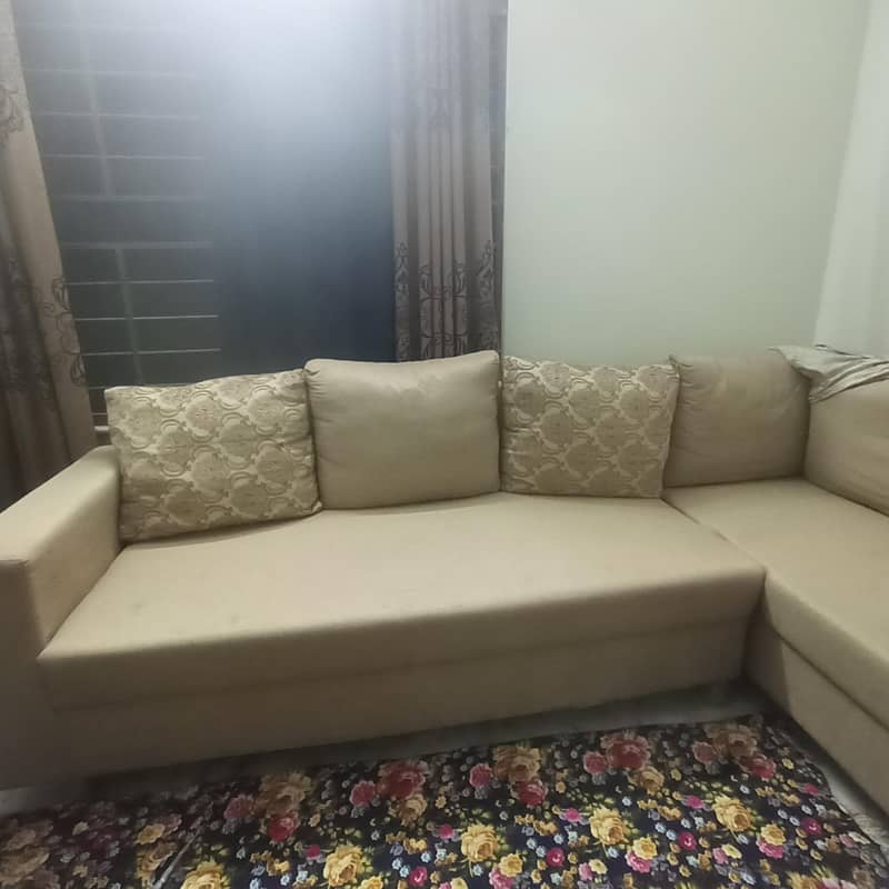Lshape sofa excellent condition 5