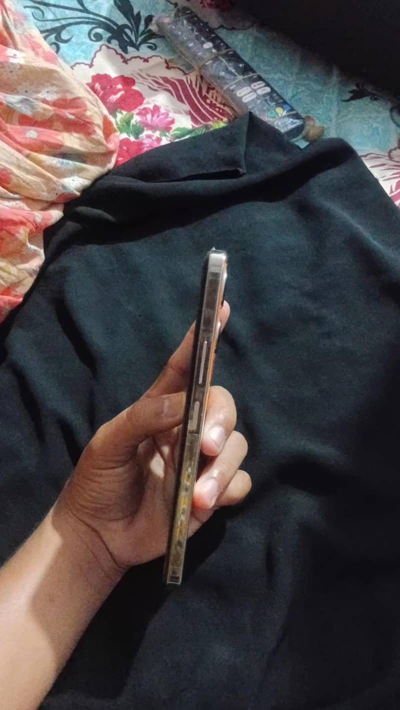 Infinix Note 30 5