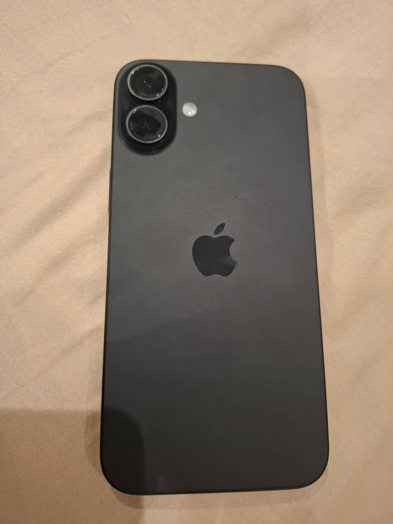 Apple iPhone 16 Plus 0