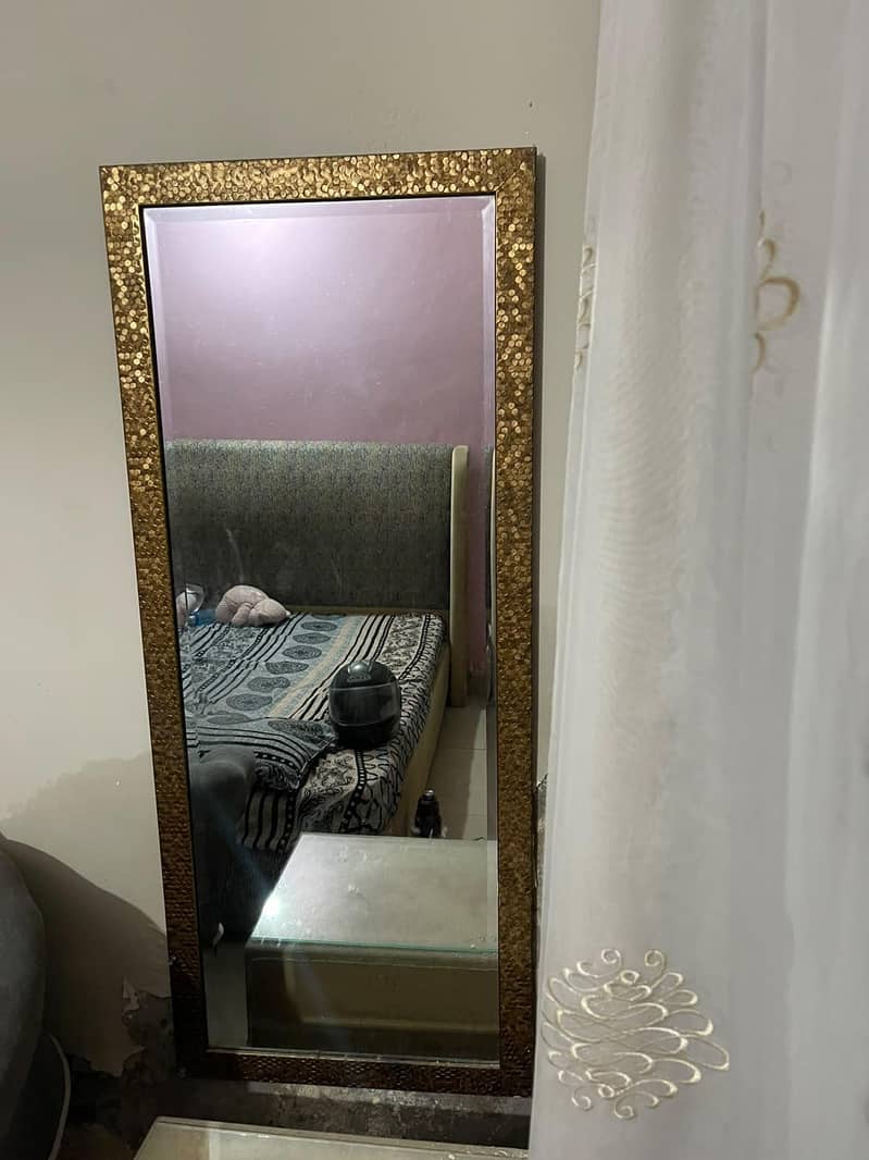 long mirror 0