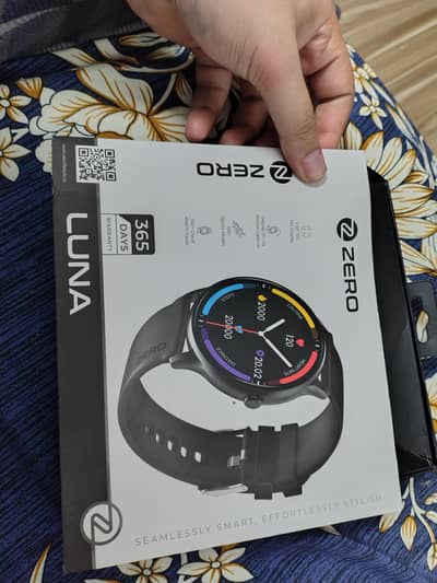 Zero Luna Smart Watch - Just Box Opened