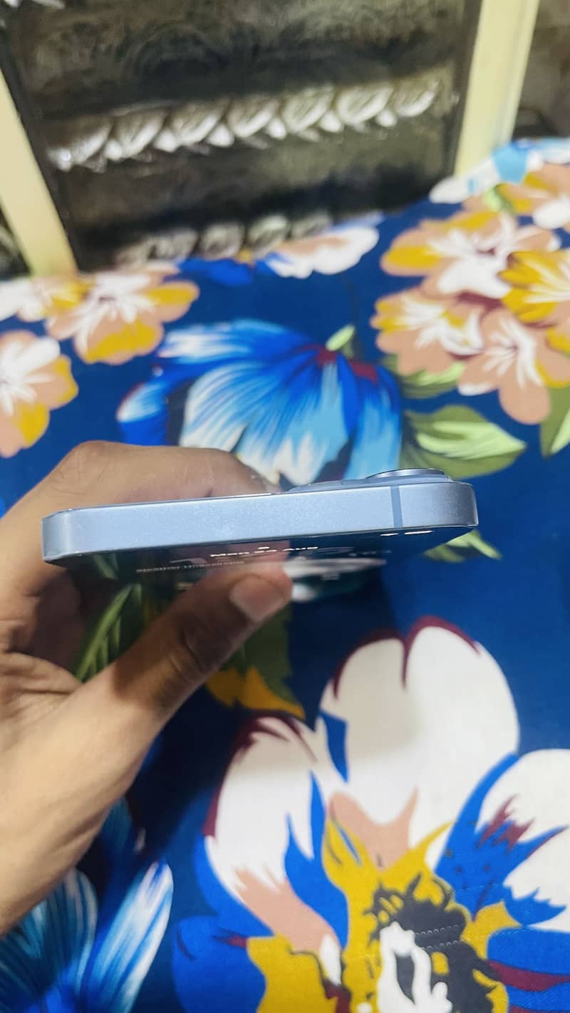 Apple iPhone 14 plus 3