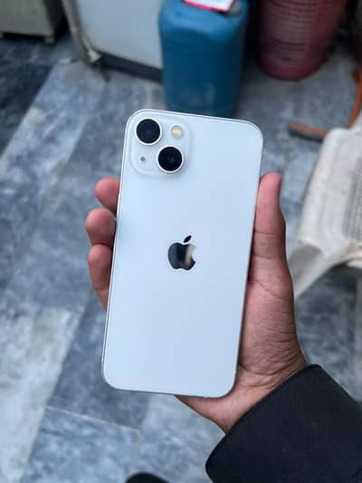 Apple iPhone 13