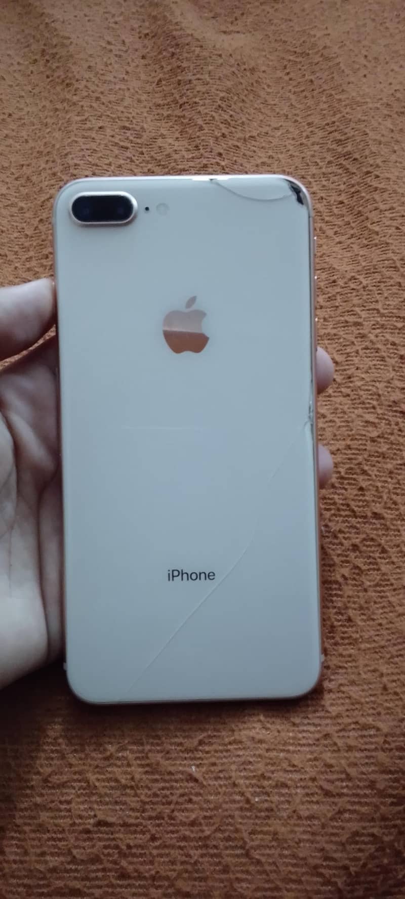 Apple iPhone 8 Plus 1