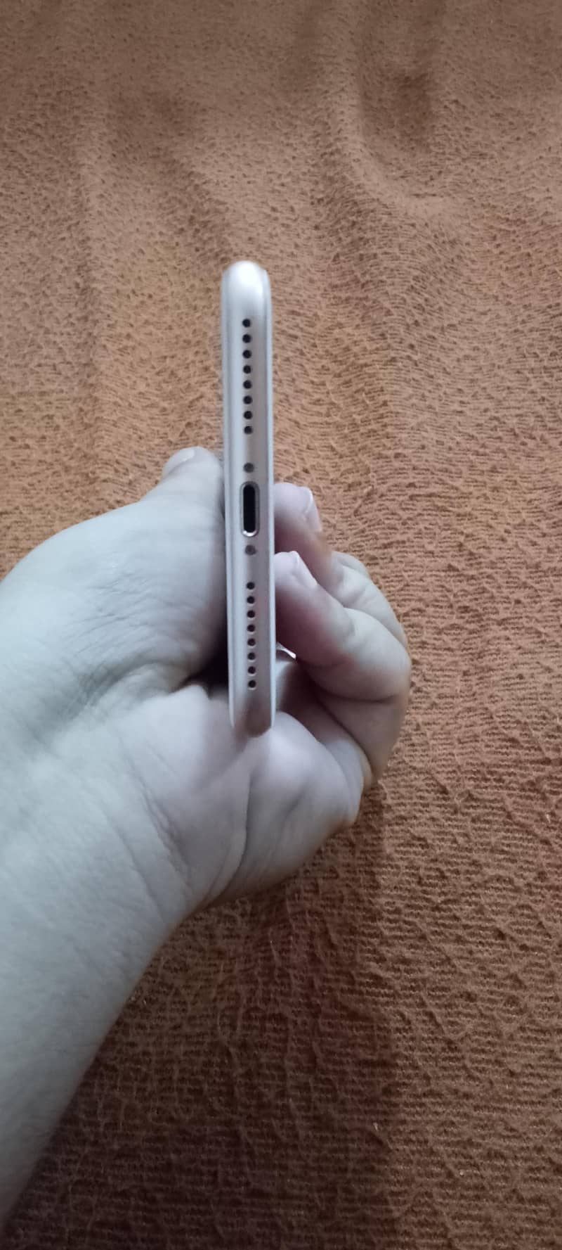 Apple iPhone 8 Plus 4
