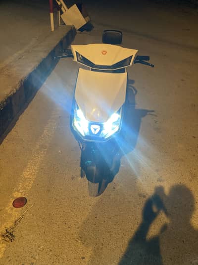Yadea t5
