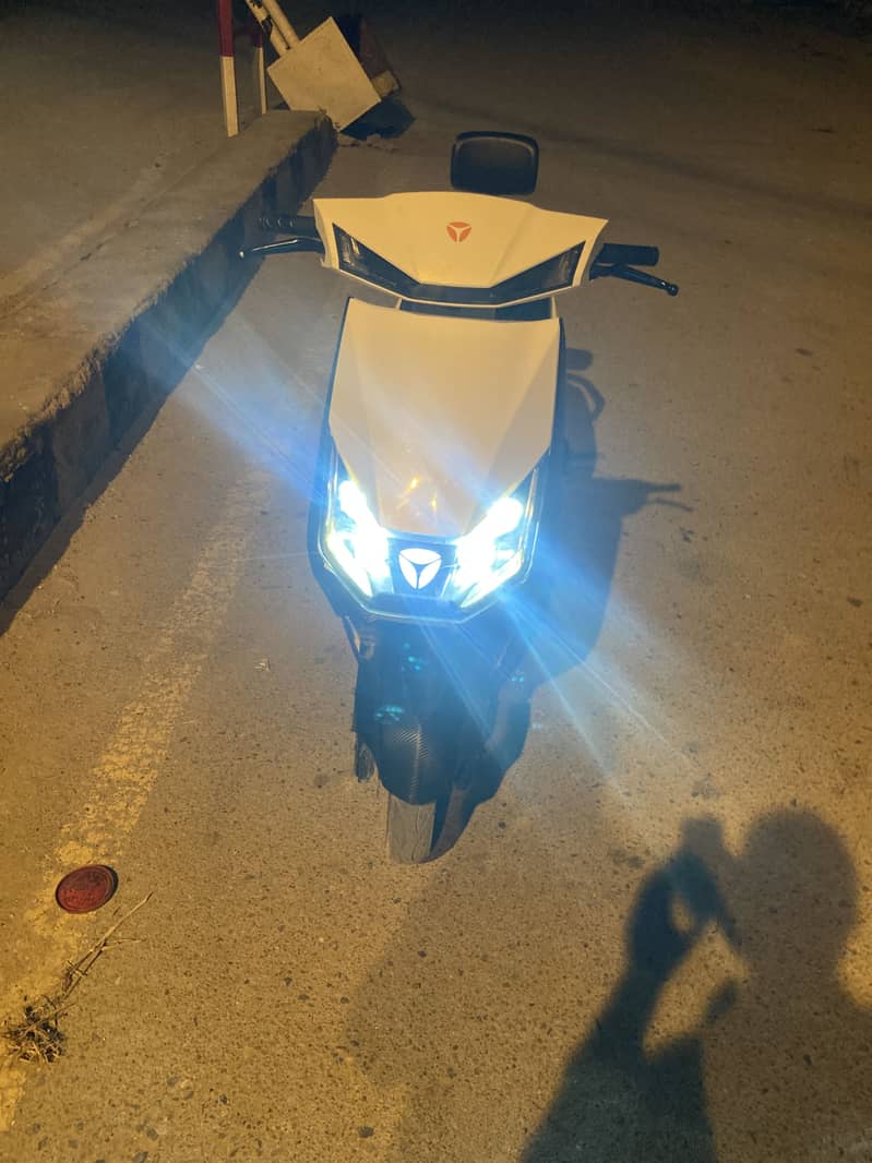Yadea t5 0