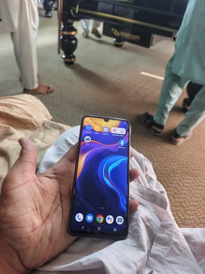 Vivo V20  (fixed price)