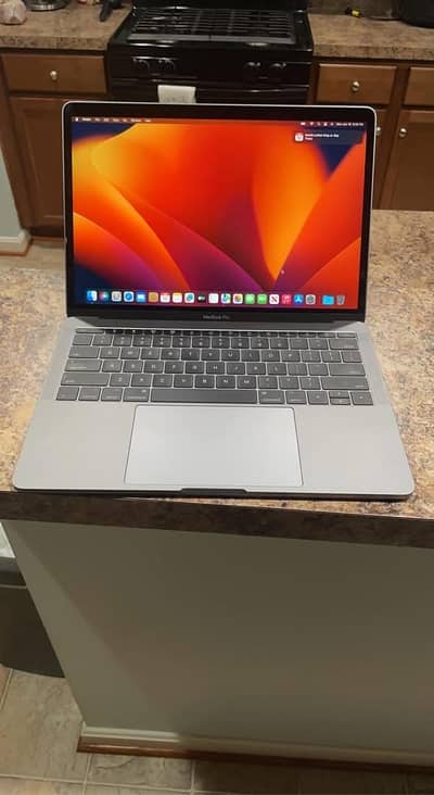 Like new MacBook Pro 2017 With box