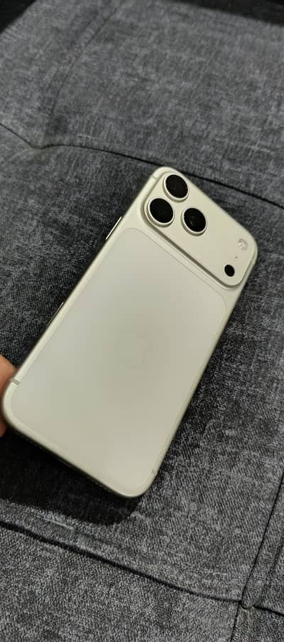 Apple iPhone 17 Pro Max