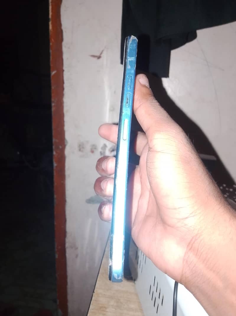Tecno Spark 20C 2